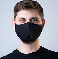 Ninjamaske: Die vertikale Naht ist ein mögliches Leck für Partikel; beliebt, aber nicht unbedingt geeignet; (Bild: Grustock/Shutterstock.com)